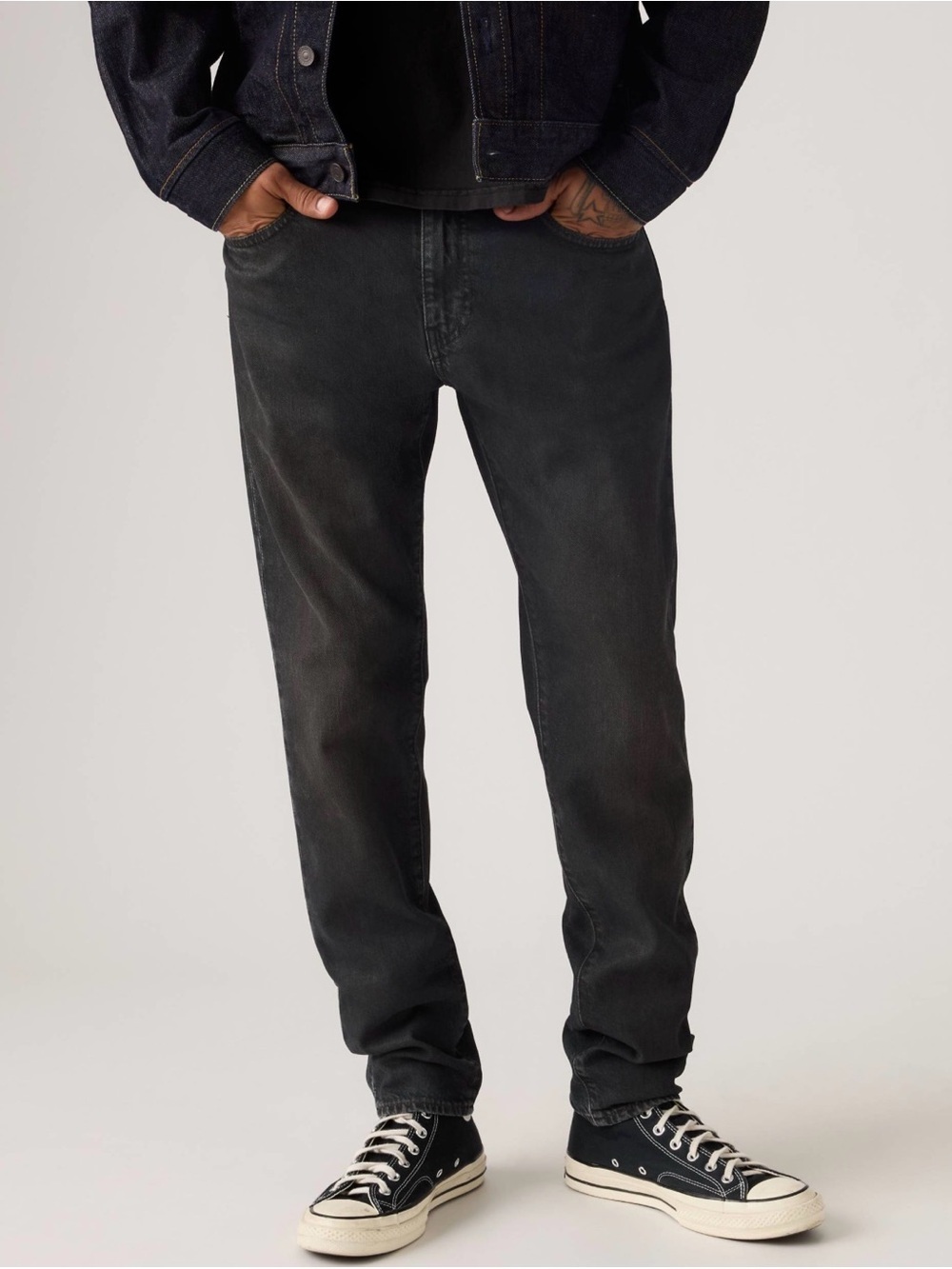 Levi's 512 Slim Taper Men's Jeans in washed black